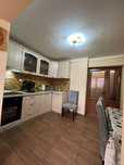 Vand apartament cu 4 camere