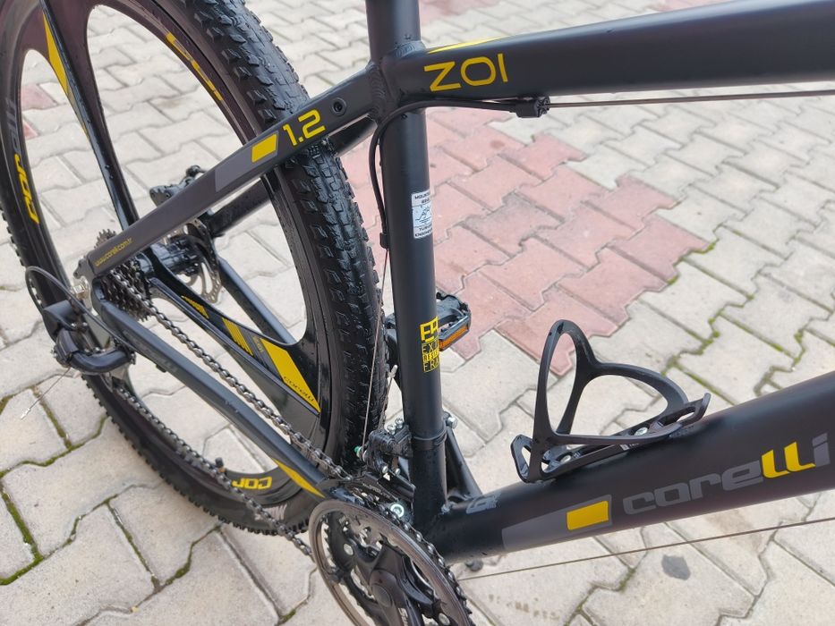 29 CORELLI Zoi MDB black-yellow