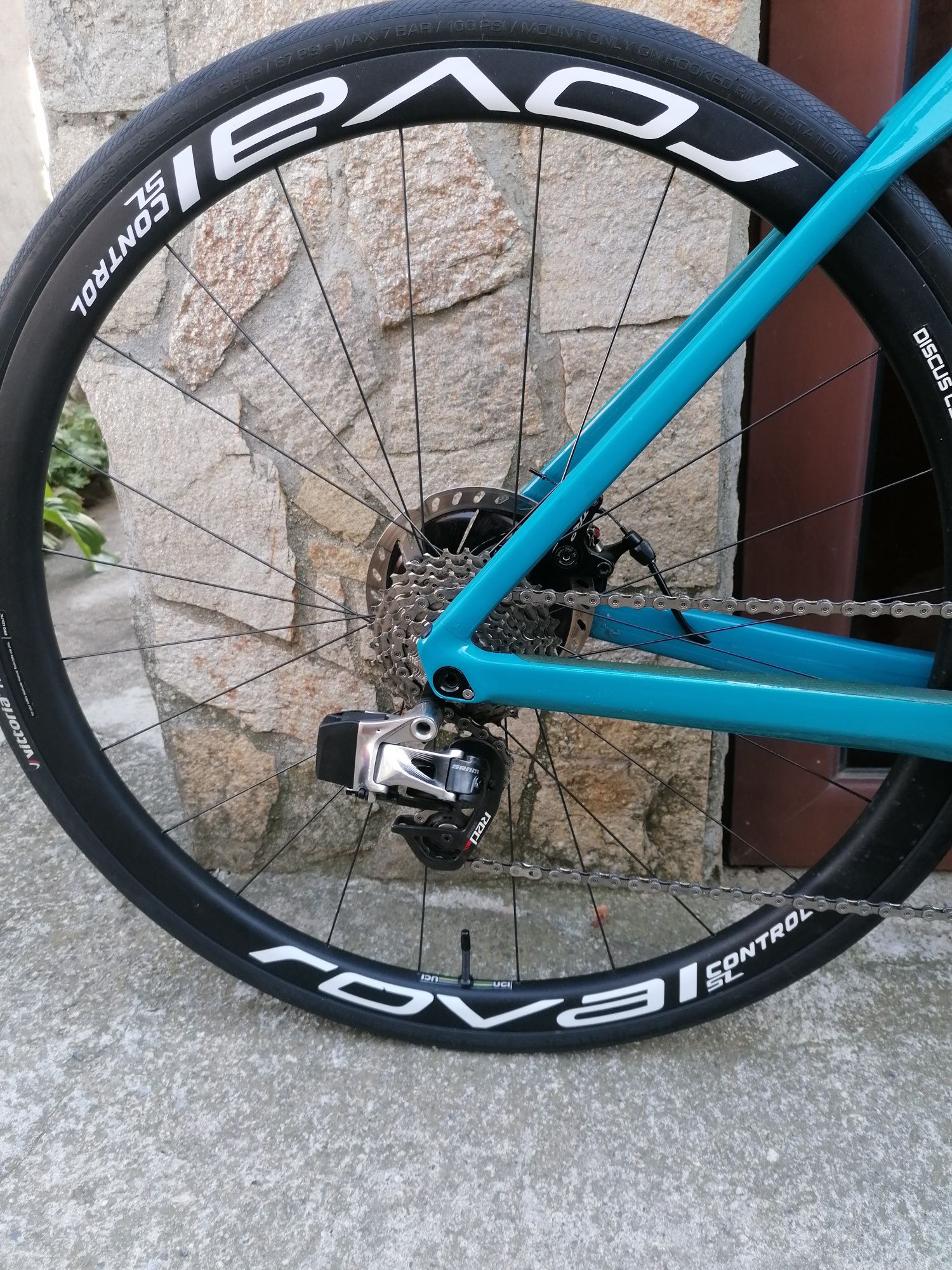Шосеен BMC Carbon, Sram RED Etap 1*11