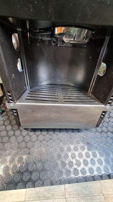 Вендинг Zanussi ( зануси ) Решетка,дъно, вратичка за спацио, астро