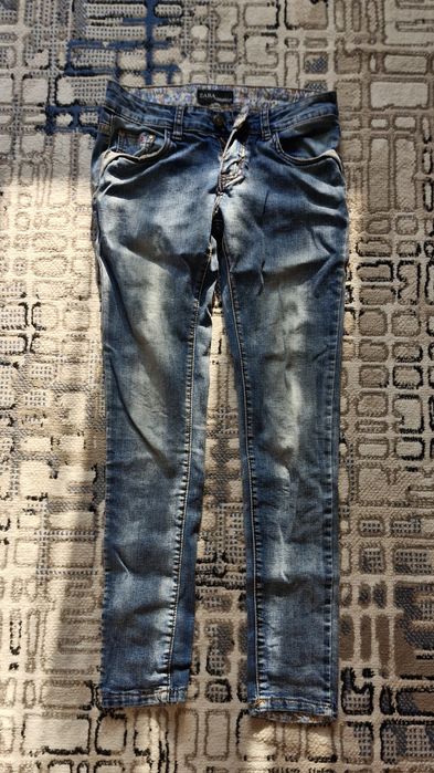 Ayollar uchun jensi shim s razmer