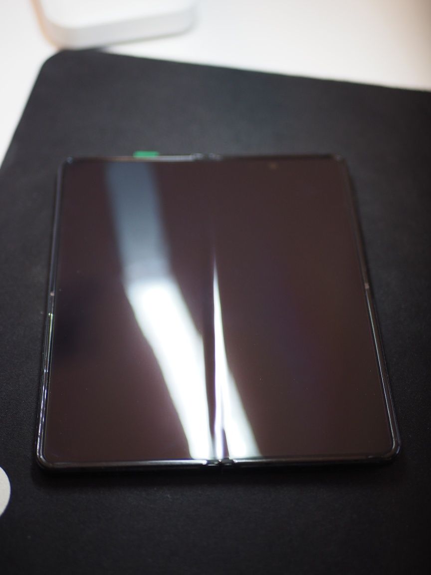 Samsung Z Fold 4 256gb cu garantie si tipla pe el