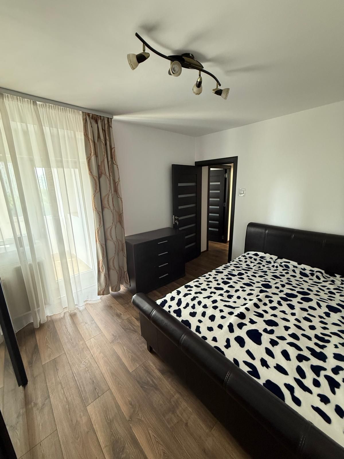 Apartament de inchiriat