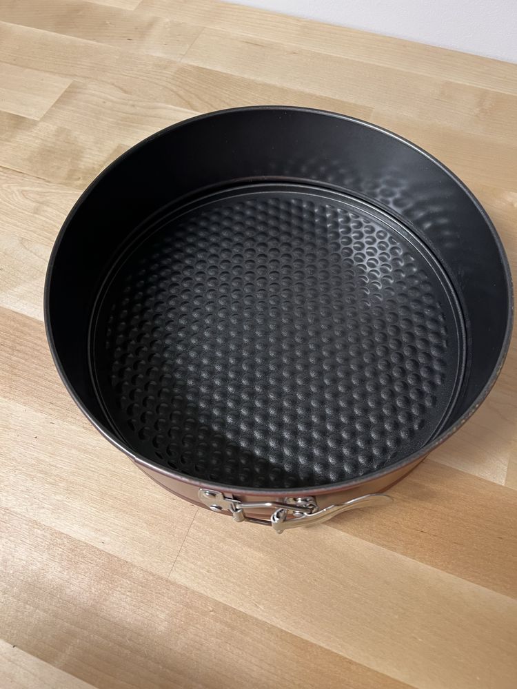 Forma tort/ tava tort cu capac