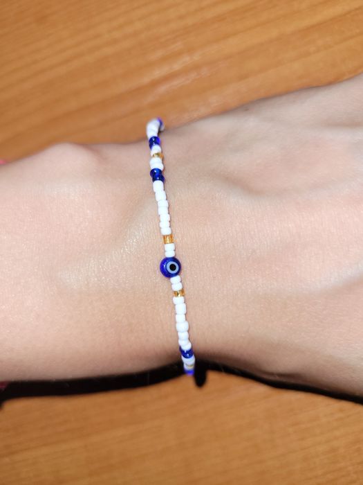 Ръчно плетени гривни