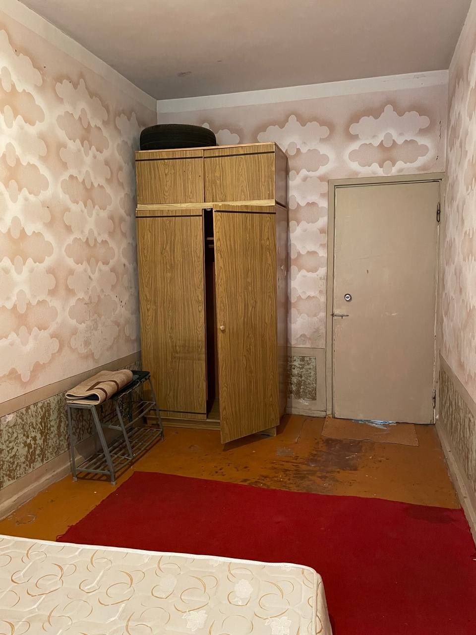Феруза.Эко базар Северо восток.3.3.4 срочно продается