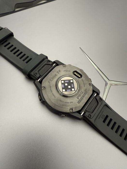 Vand Fenix 7X Pro Solar Saphire 51mm
