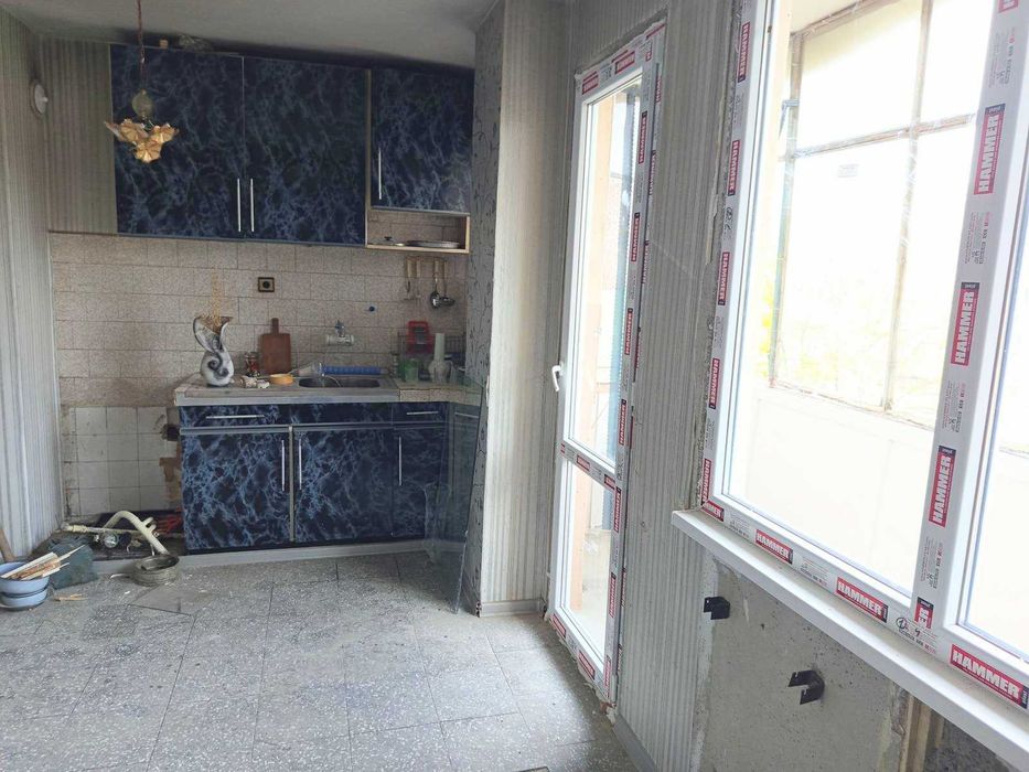 Продава тристаен апартамент на Абаята, Казанлък