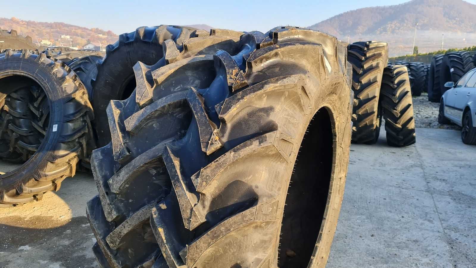 Anvelope noi BKT 16.9-34 8 pliuri cauciucuri tractor spate