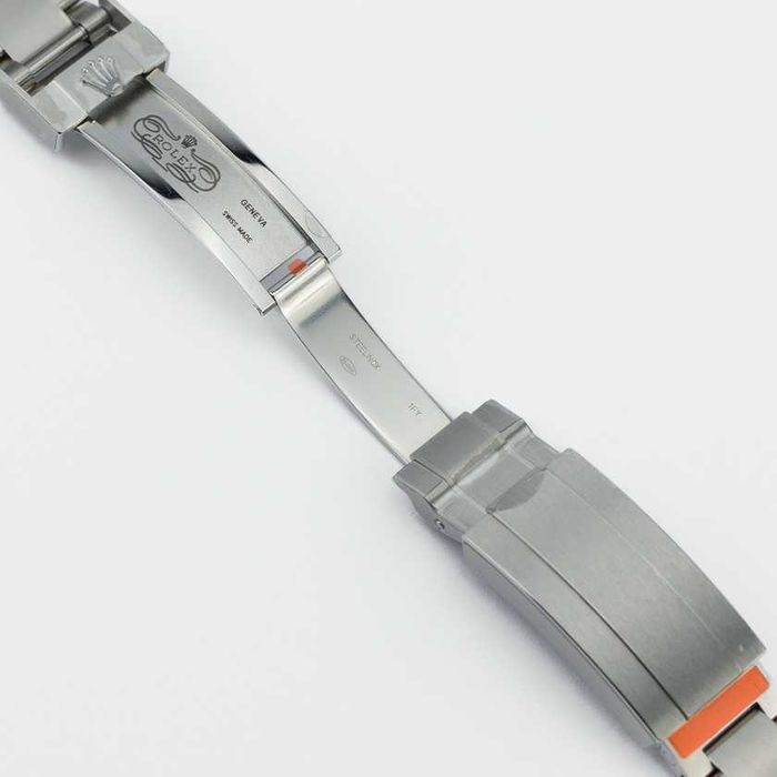 Rolex DEEPSEA Sea-Dweller 116660 "James Cameron" - NOS