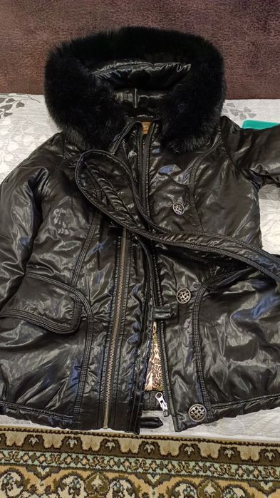 Продам    куртку