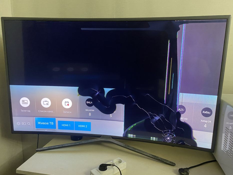 Продам самсунг Оригинал согнутый экран 15000