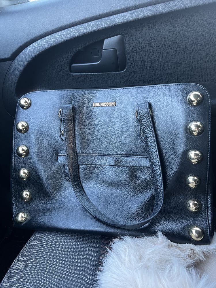 Дамска чанта LOVE MOSCHINO