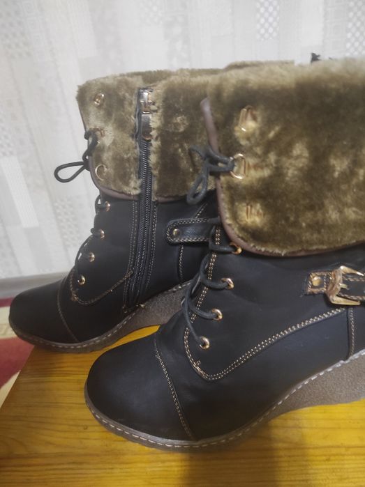 Ботинки зимние размер41
