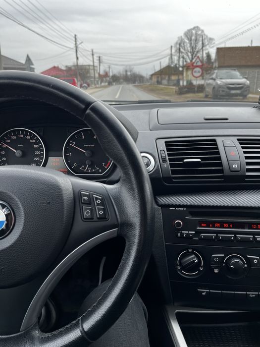 Vend bmw seria 1 2010 euro 5 e87(lci)