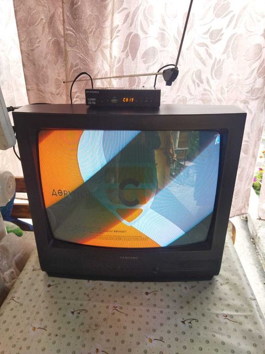Телевизор SAMSUNG 20" в хорошем состоянии