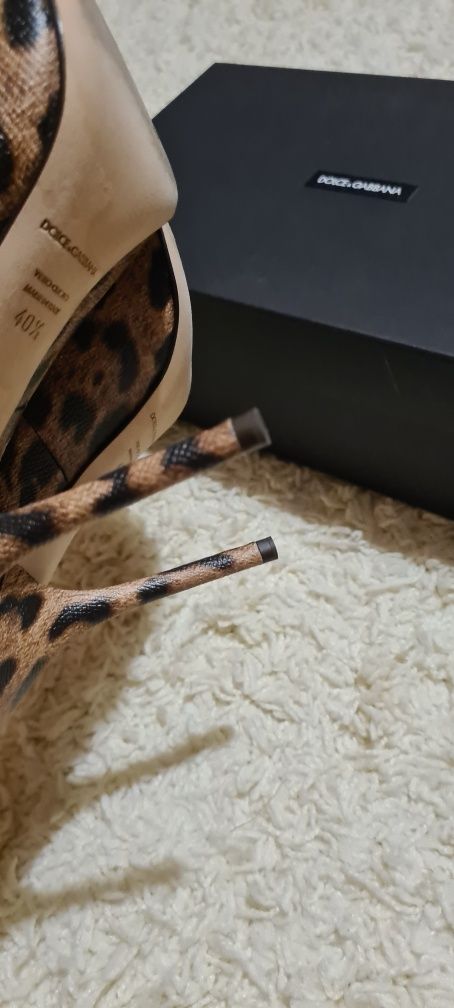 Pantofi animal print Dolce Gabbana