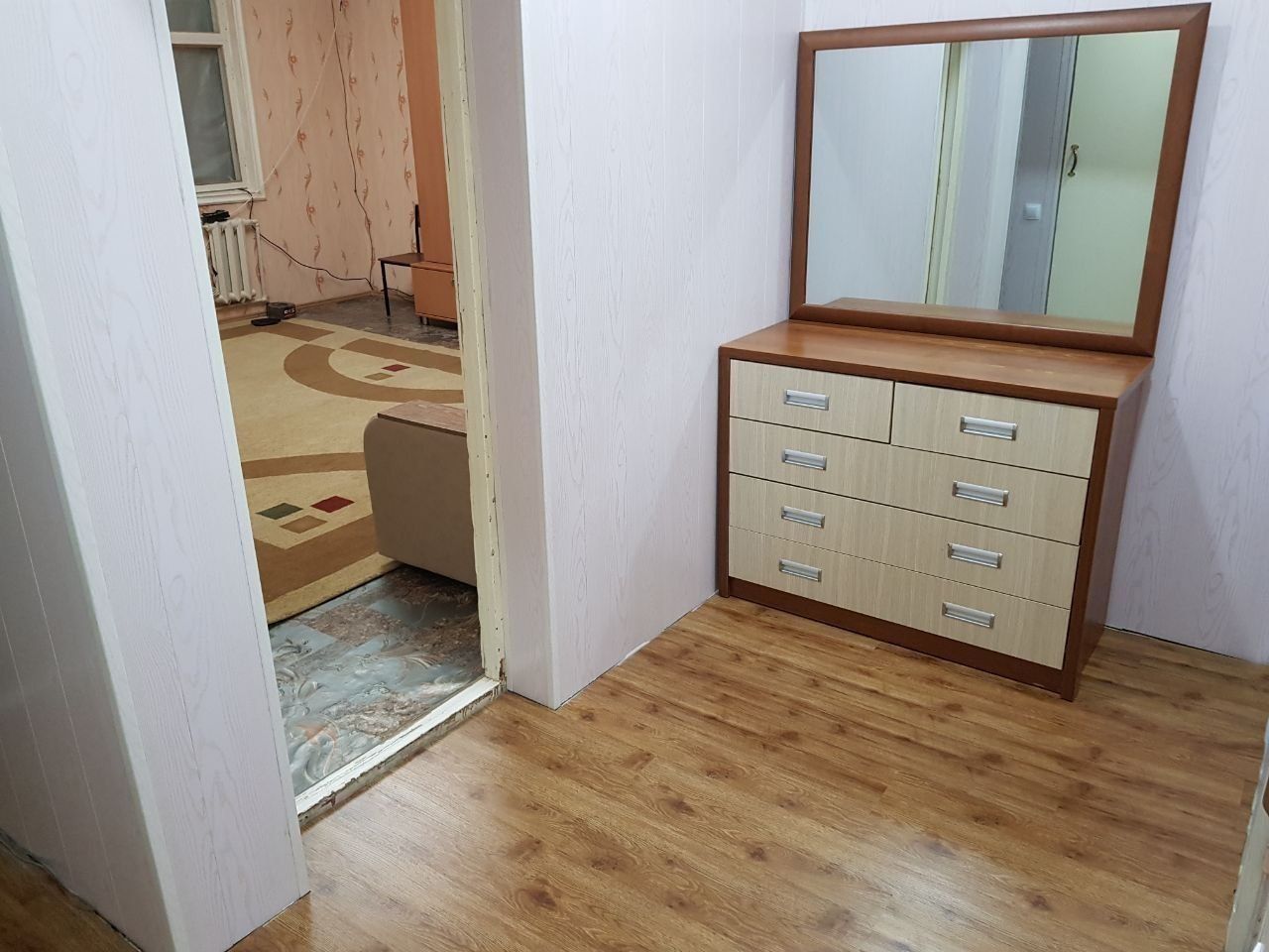 Продаётся 2-комнатная квартира в Яккасарайском районе