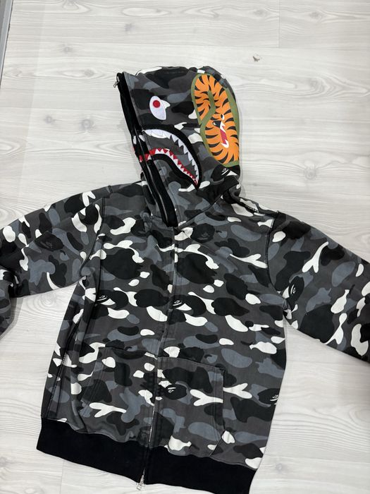 Hanorac Bape Zip-up Shark