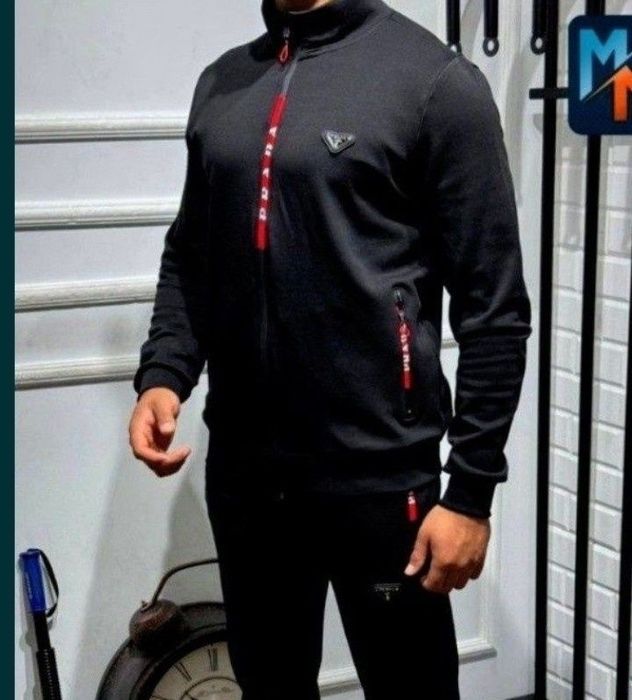 Trening barbati Prada,super,cod Qr,logo metalic