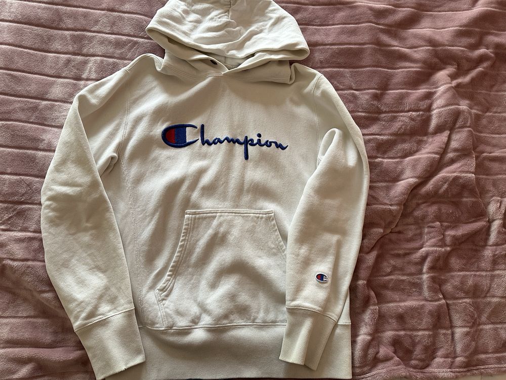 Оригинални суитшъри tech fleece и champion