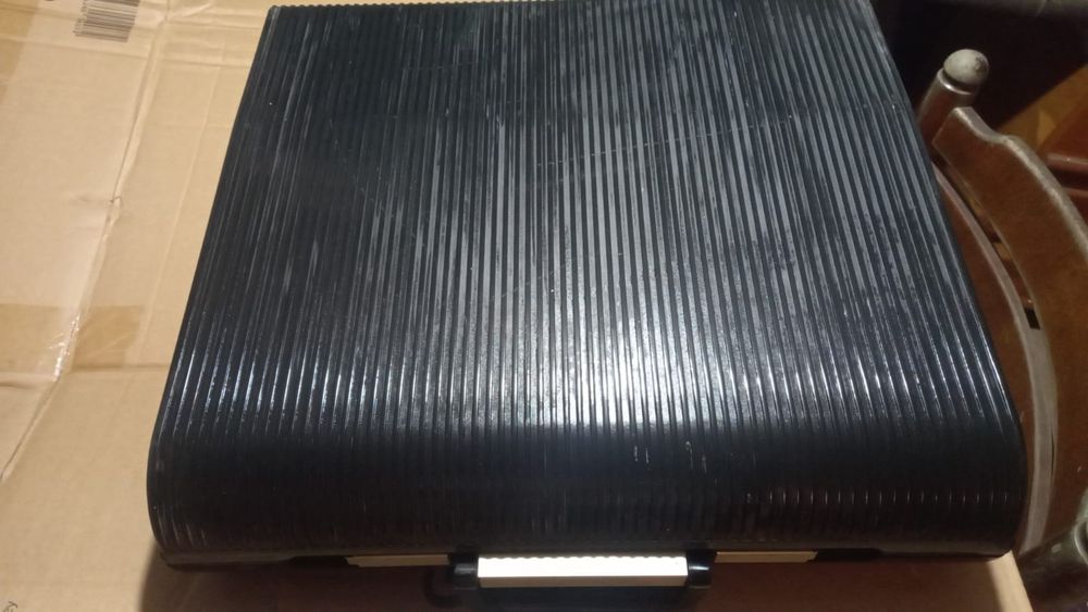 Masina de scris veche