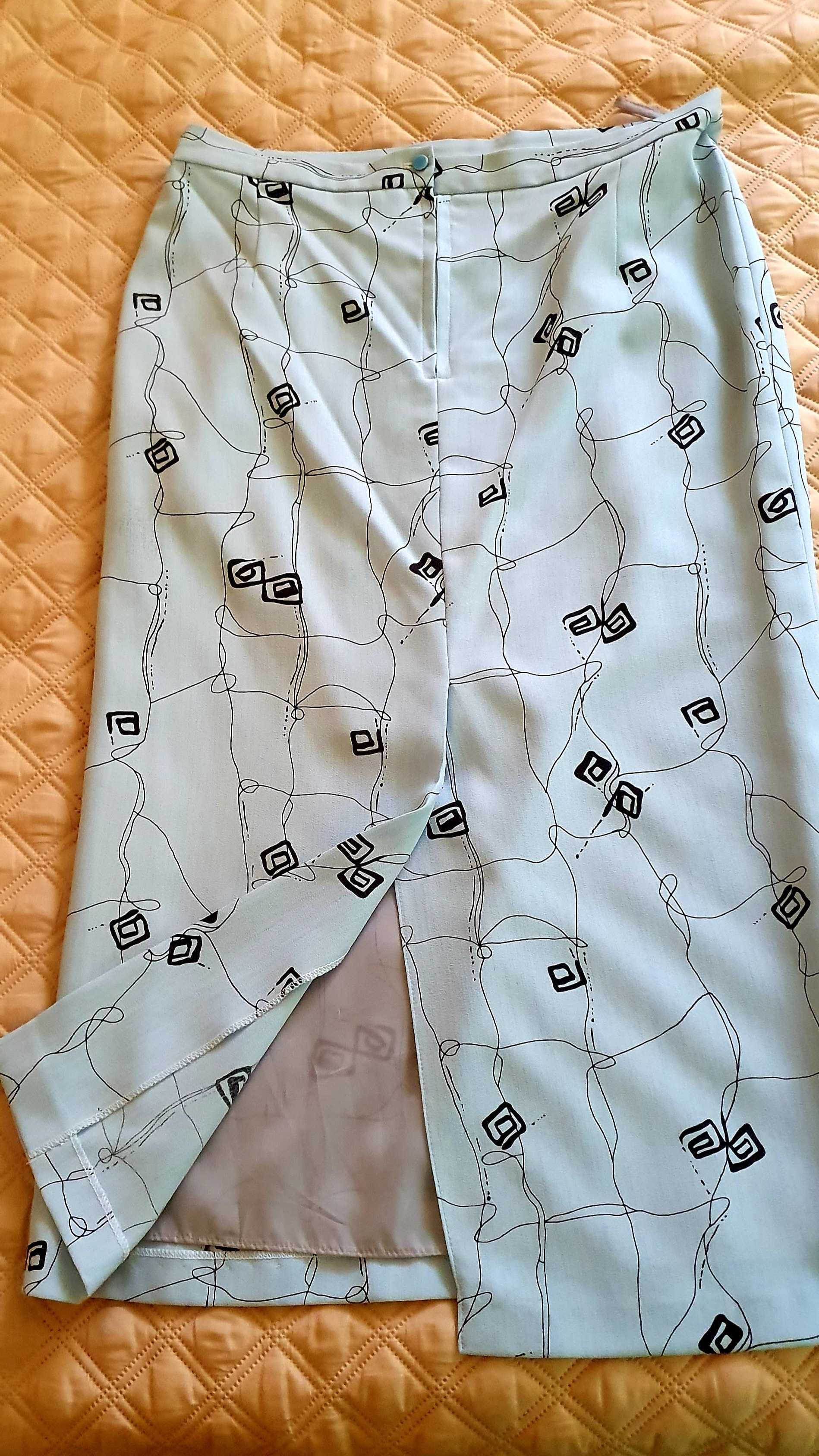 Costum bleu de  dama