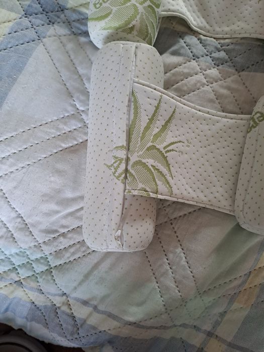 Възглавница против обръщане на бебе