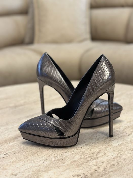 Оригинални Saint Laurent обувки на ток