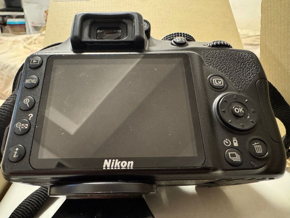 Nikon D3300 + два обектива и много аксесоари