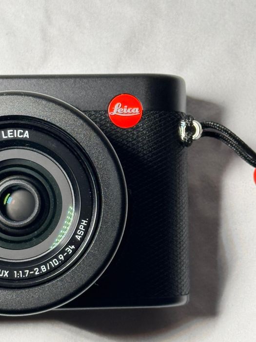 Aparat foto Leica D-Lux 8 nou