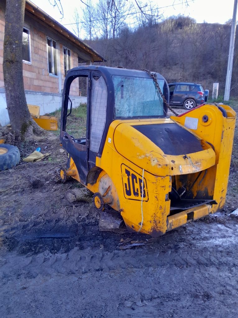 Dezmembrez miniincarcator bobcat jcb