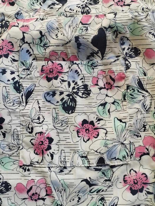 Дамска медицинска туника с пеперуди Be unique XS