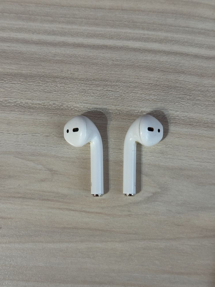 Apple Airpods gen 2 + подарък калъф