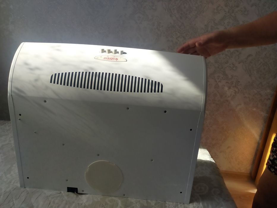 Продам вытяжку Гефест размер 60 в отличном состоянии