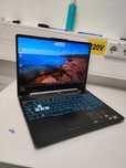 Asus Tuf A15 Gaming Laptop Are 16 GB DDR4 de ram 512GB SSD în ea.