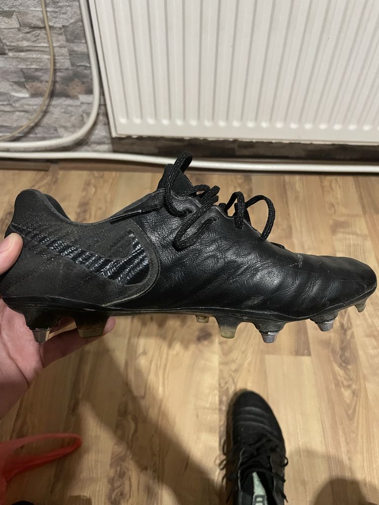 Професионални Бутонки Nike Tiempo