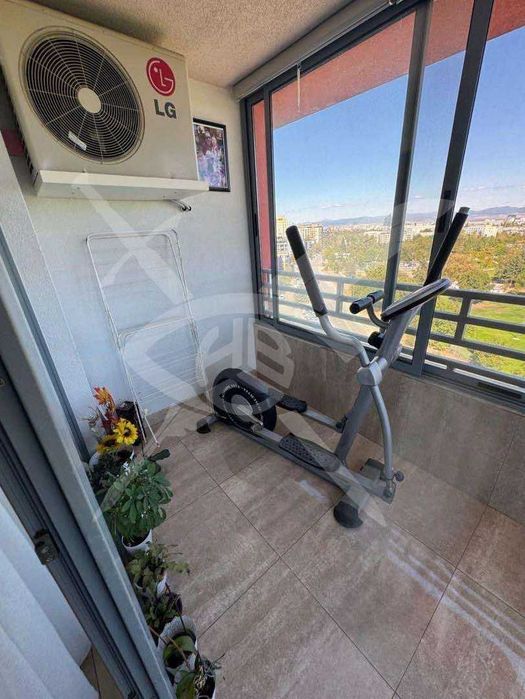 Дава се под наем Тристаен апартамент в София, Студентски град - 146 кв.м за 1196.97 € - Снимка #13