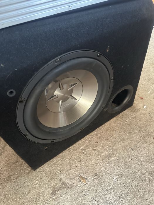 Subwoofer auto si statie