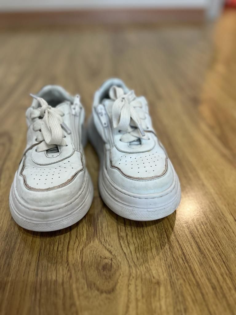 Подростковая обувь, 32 размер белые кросовки белые, хорошее качеств