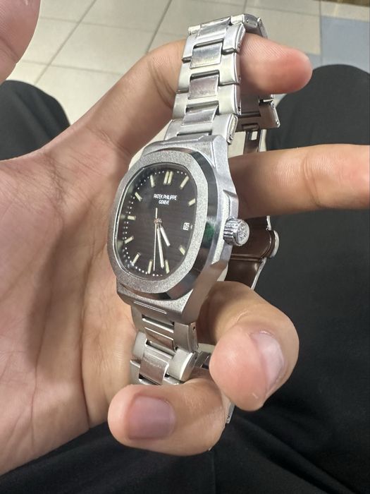 часы Patek Philippe Nautilus