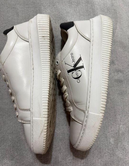 Обувки на Calvin Klein