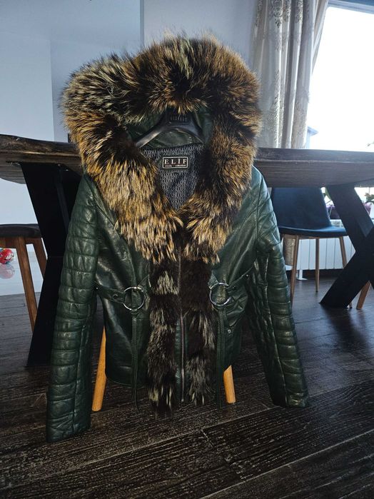 Зелено яке, естествена кожа, орнаменти от лисица