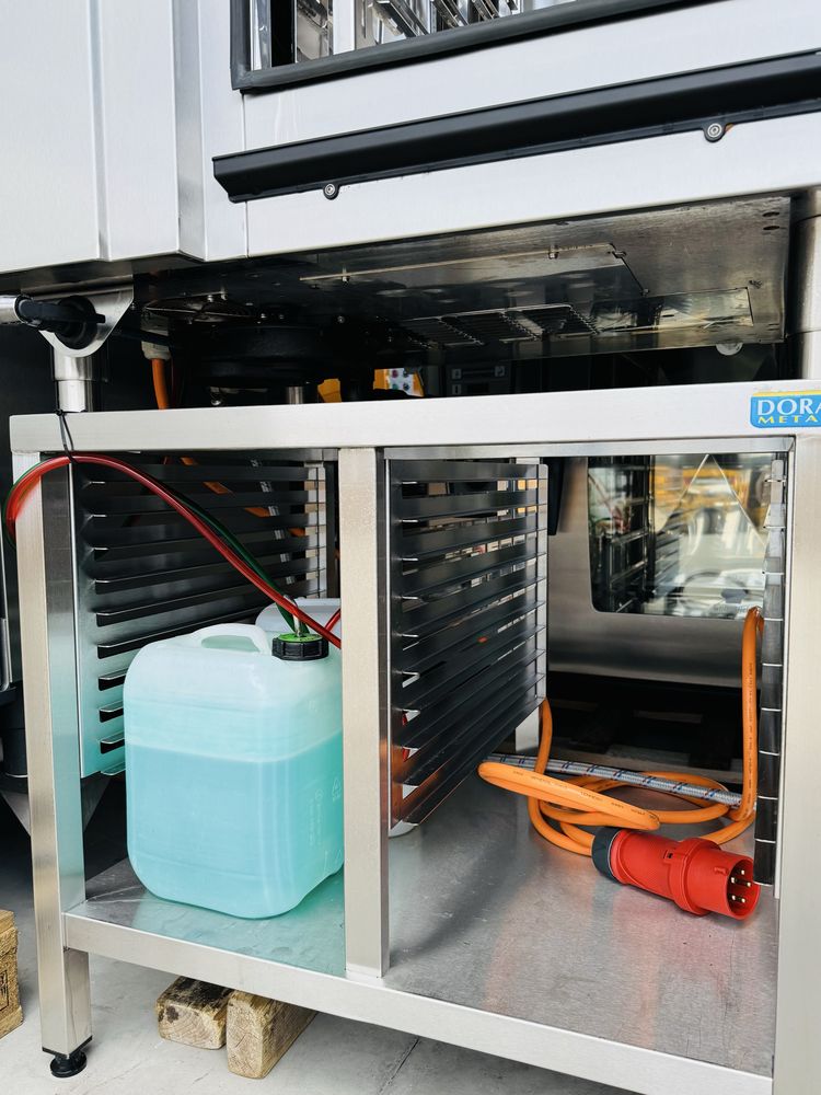 Готварски Конвектомат CONVOTHERM 10 тави.ЧИСТО НОВ!