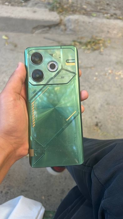 Продаю tecno pova 6 neo