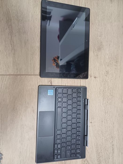 Lenovo Miix 310 cu Touchscreen