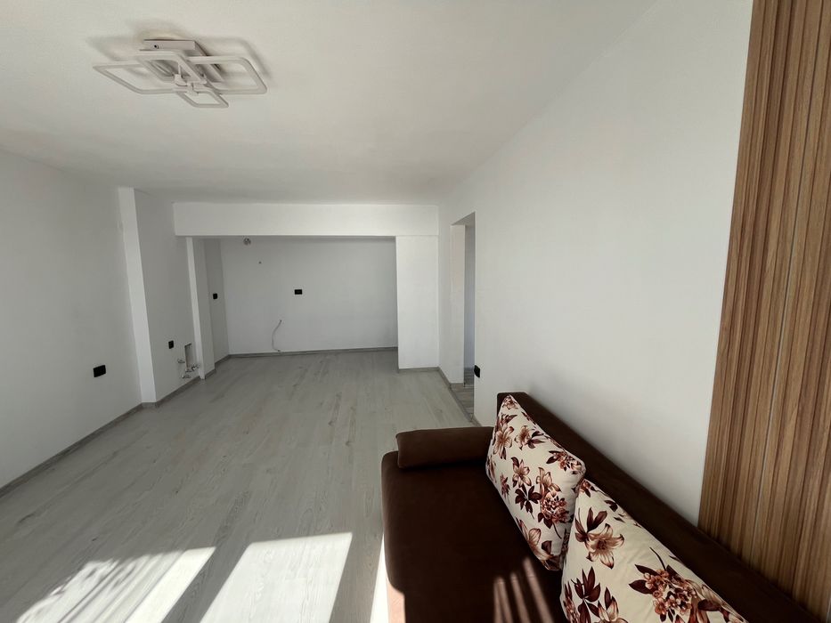 Продавам двустаен 82кв/м апартамент