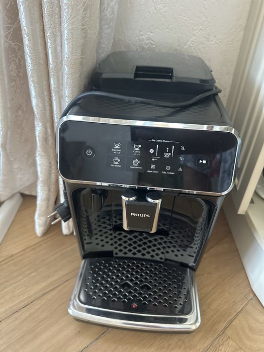 Кофе машина почти новая