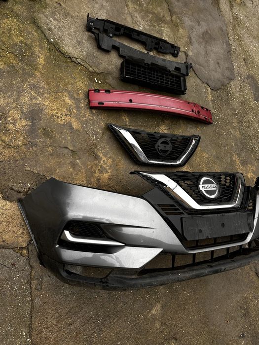 Bară față grilă radiator nissan qashqai .