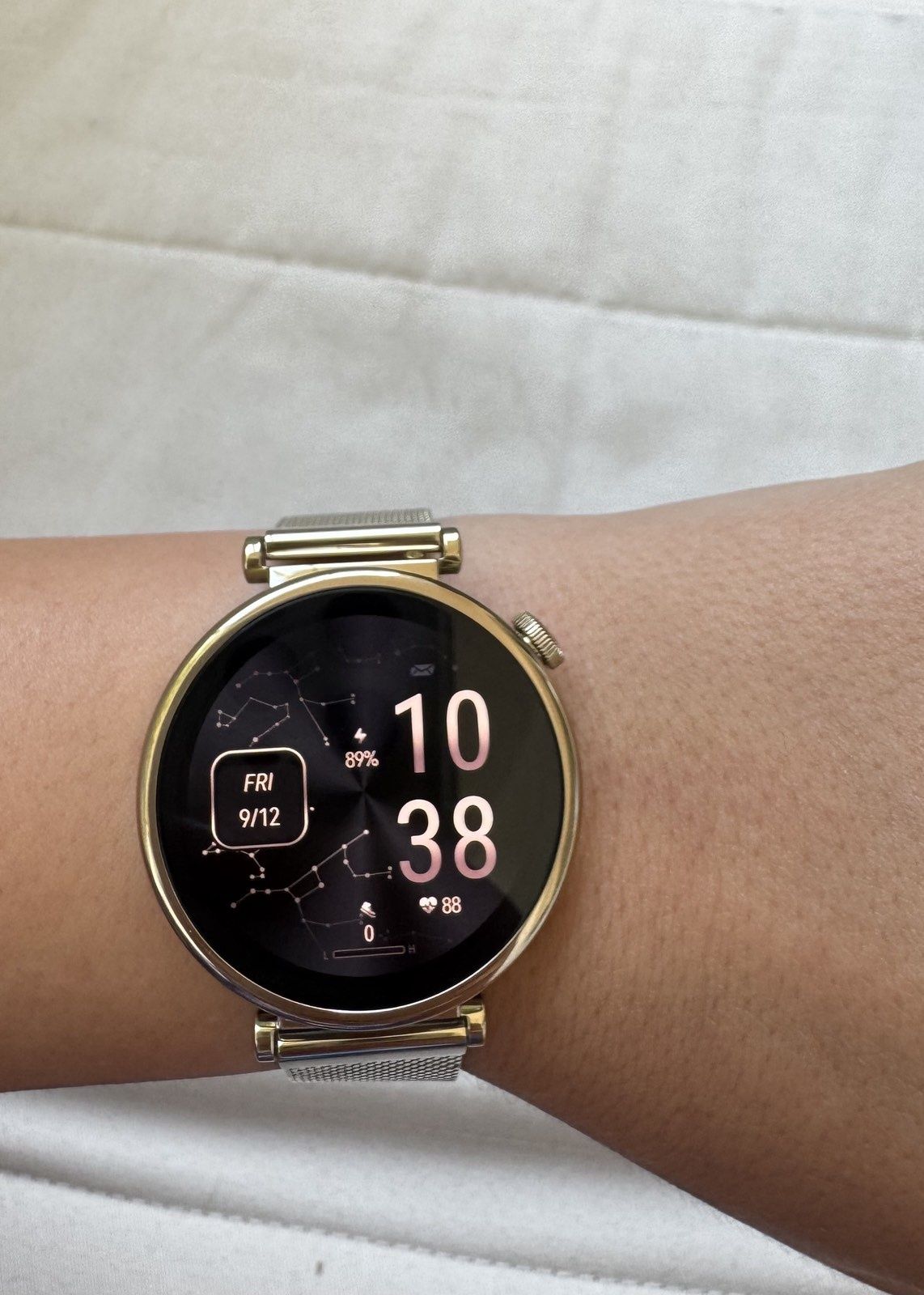Huawei watch gt 4, 41 mm, Light gold,  в гаранция до 19.05.2026 г.
